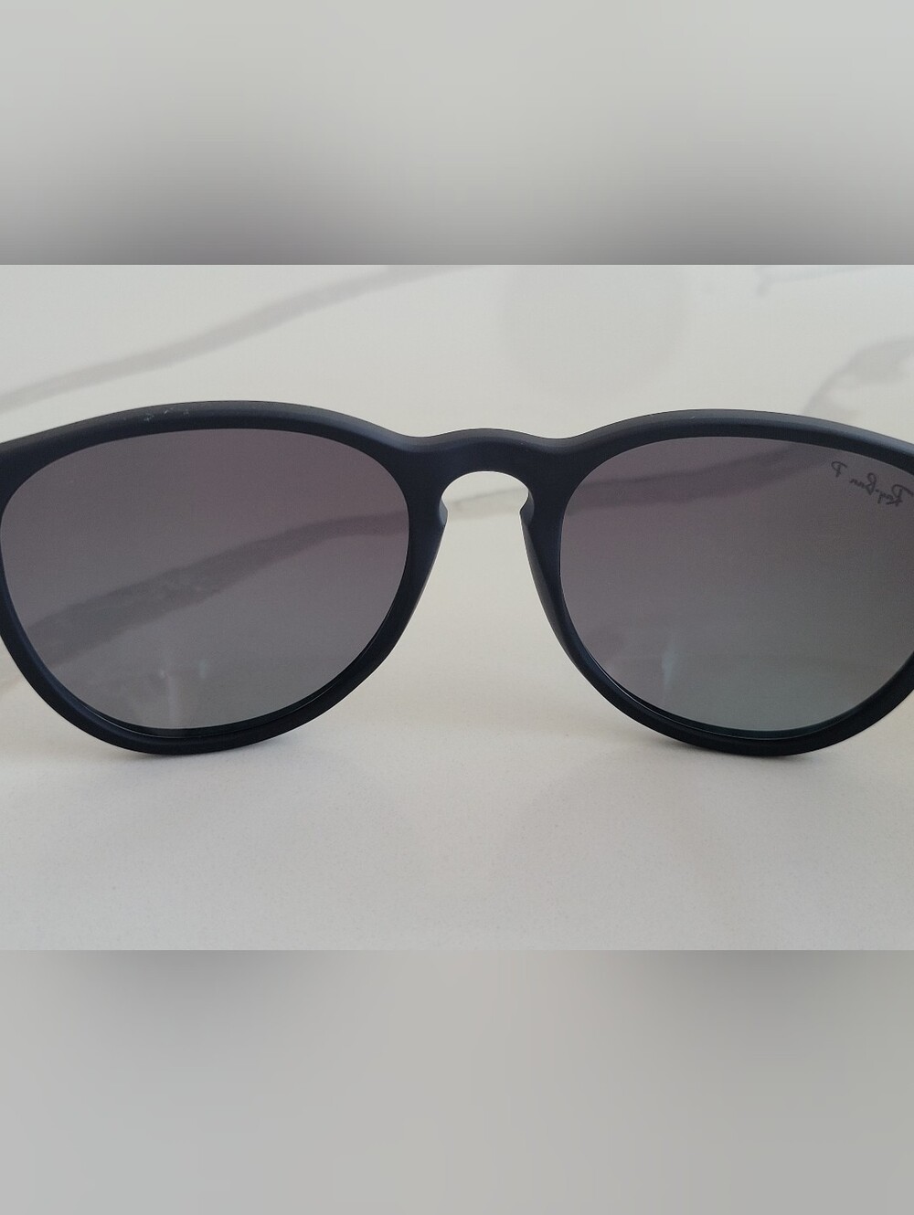 Ray-Ban Women's Matte Black Erika Sunglasses - Polarized Smoke Lenses - Picture 2 of 11